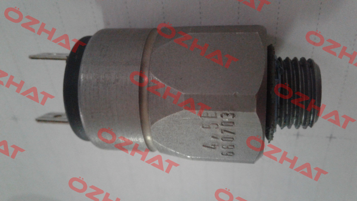 0166-40703-1-027  Suco