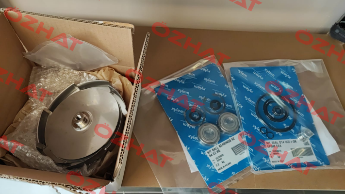 KL11AAU - KIT CUS 6204 ZZ HE SM CA PR Lowara